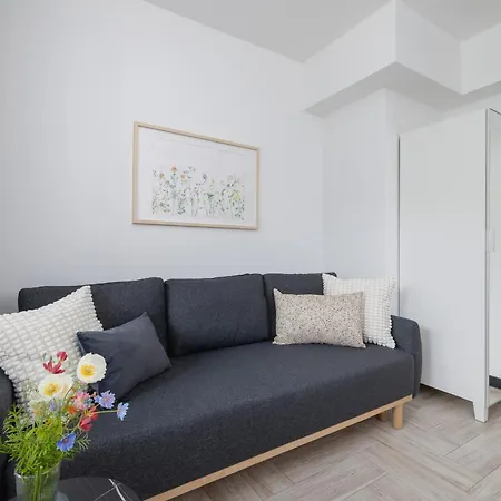 Eklsuzywny Z Parkingiem W Krakowie By Renters Prestige 크라쿠프