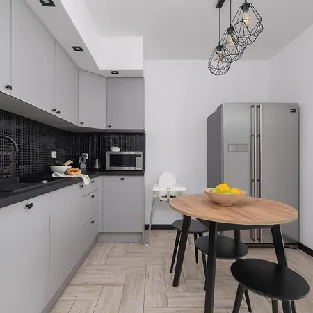 Eklsuzywny Z Parkingiem W Krakowie By Renters Prestige * 크라쿠프